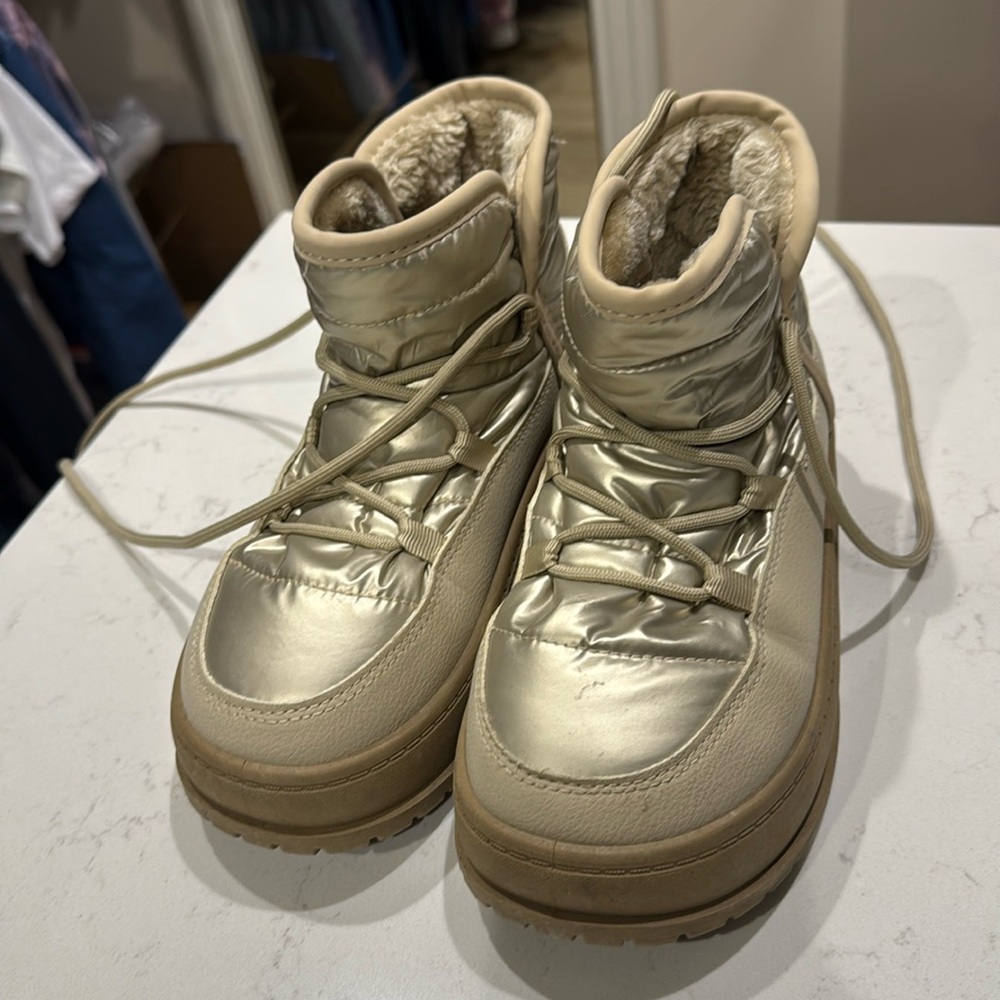 Gold Moon Boot Snow Shoe